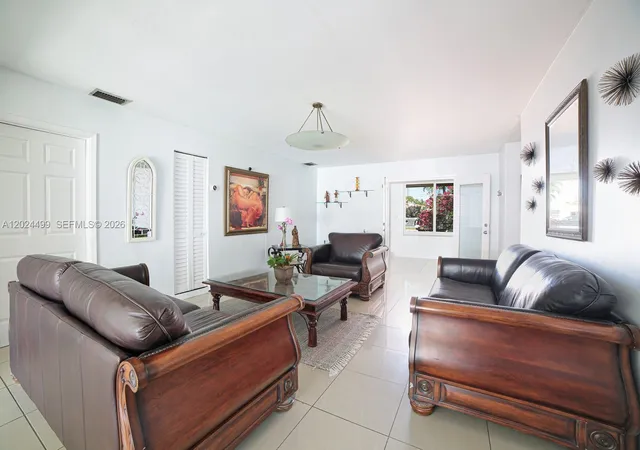 4th image of 1380 71St St, Miami Beach, FL 33141 | MLS# A12024499