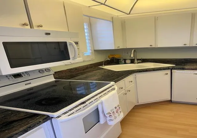 3rd image of 1955 Sw Palm City Rd #H, Stuart, FL 34994 | MLS# B26032407