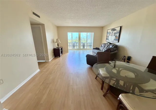 1st image of 4001 Hillcrest Dr #609, Hollywood, FL 33021 | MLS# A12024562