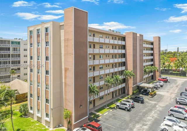 Photo 1 of Condo for sale at 500 Ne 12th Ave #407, Hallandale Beach, FL 33009 | MLS# A12024627 | Listing updated on 2026-08-25