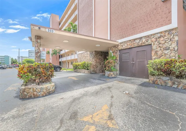 Photo 2 of Condo for sale at 500 Ne 12th Ave #407, Hallandale Beach, FL 33009 | MLS# A12024627 | Listing updated on 2026-08-25