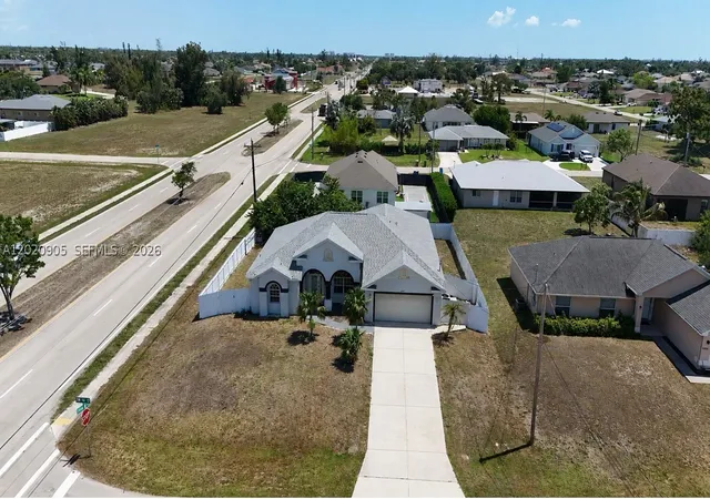 2nd image of 14 1602 Sw 14th St, Cape Coral, FL 33991 | MLS# A12020905
