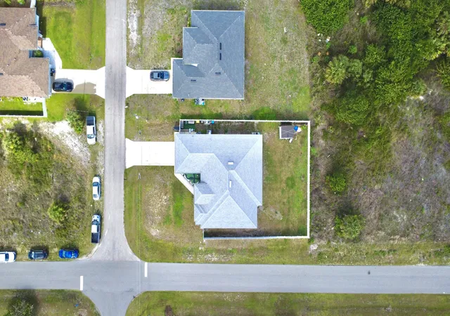 Homes for sale in Lehigh Acres, FL | 3900 Sw 21st St St Sw, Lehigh Acres, FL 33976 | MLS# B26032536