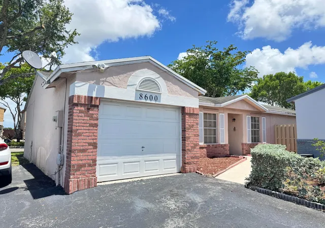 Homes for sale in Hialeah, FL | 8600 Nw 193rd Ter, Hialeah, FL 33015 | MLS# B26032570