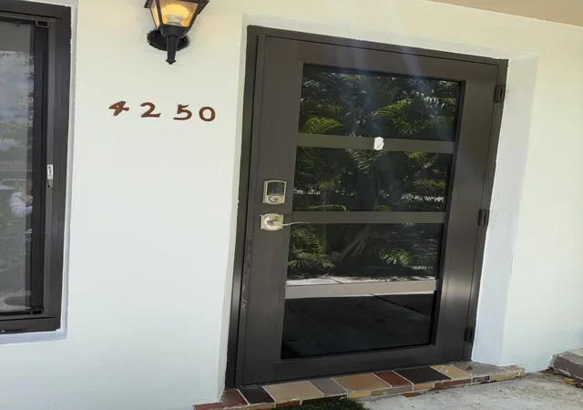 2nd image of 4250 Ne 12th Ave, Pompano Beach, FL 33064 | MLS# B26032580