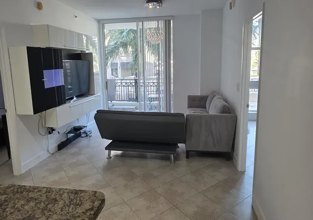 2nd image of 550 Okeechobee Blvd #308, West Palm Beach, FL 33401 | MLS# B26032593