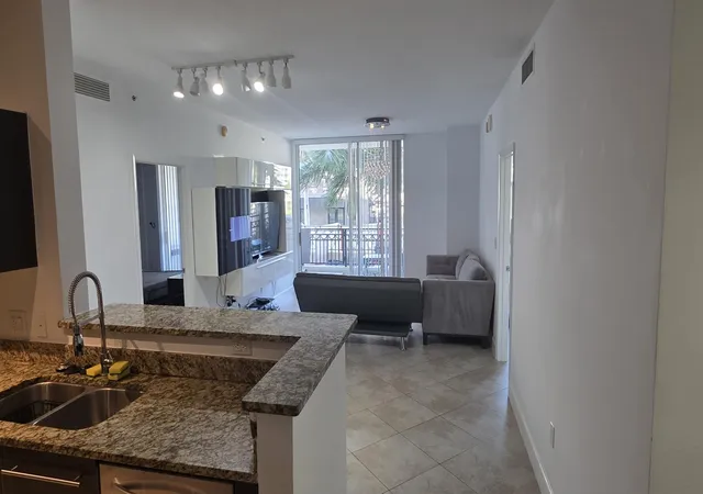 3rd image of 550 Okeechobee Blvd #308, West Palm Beach, FL 33401 | MLS# B26032593