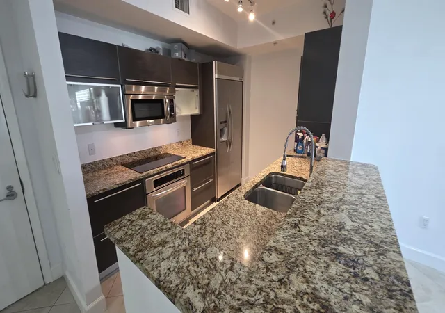 4th image of 550 Okeechobee Blvd #308, West Palm Beach, FL 33401 | MLS# B26032593