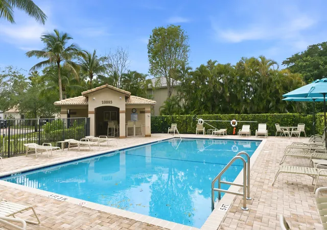 3rd image of 10134 Boca Vista Dr, Boca Raton, FL 33498 | MLS# B26032717