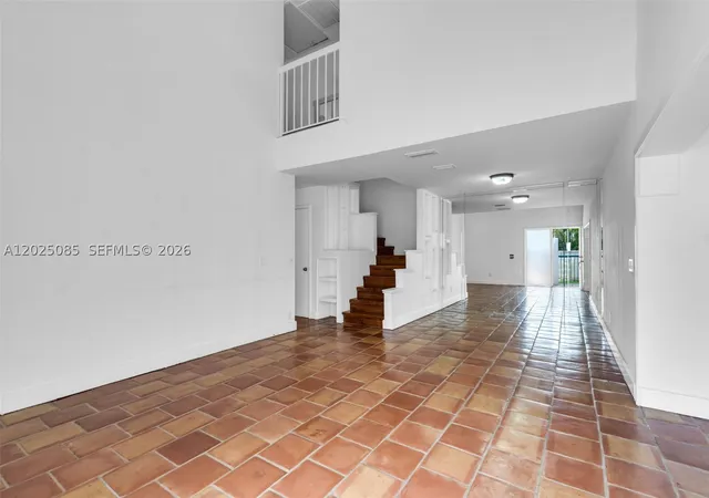 3rd image of 20908 Leeward Ct #231-3, Miami, FL 33180 | MLS# A12025085