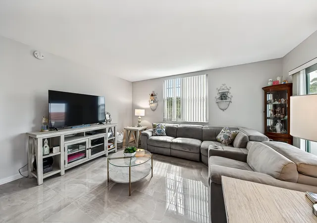 2nd image of 6000 Ne 22Nd Wy, North Lauderdale, FL 33308