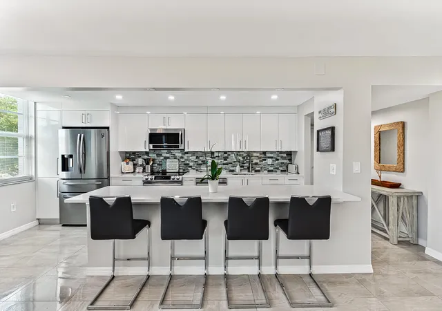 5th image of 6000 Ne 22Nd Wy, North Lauderdale, FL 33308