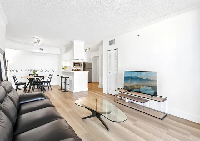 Photo 4 of Condo for sale at 17150 N Bay Rd #2808, Sunny Isles Beach, FL 33160 | MLS# A12020415 | Listing updated on 2026-10-08