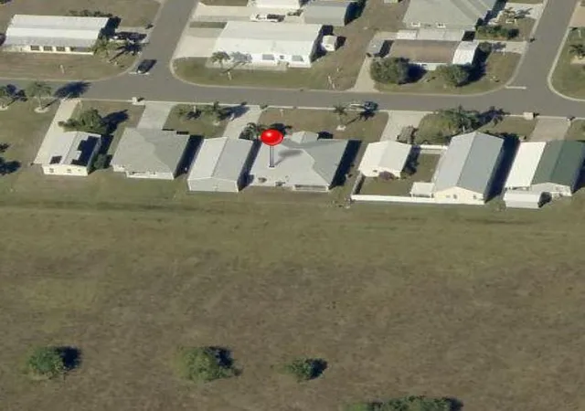 5th image of 926 Sw 44Th Blvd, Okeechobee, FL 34974 | MLS# B26032850