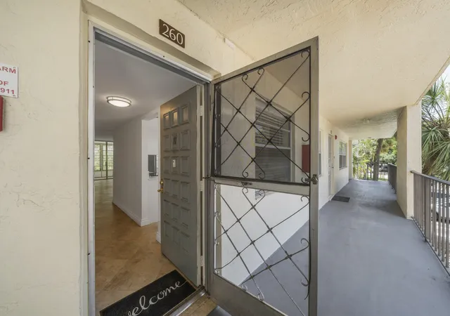 4th image of 3099 Nw 48Th Ave, Lauderdale Lakes, FL 33313