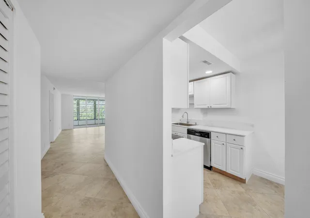 5th image of 3099 Nw 48Th Ave, Lauderdale Lakes, FL 33313