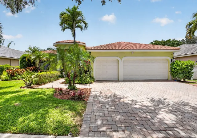 Homes for sale in Boynton Beach, FL | 12657 Oak Run Ct, Boynton Beach, FL 33436 | MLS# B26032982