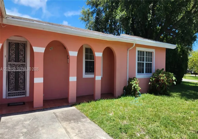 4th image of 901 Ne 160Th Ter, North Miami Beach, FL 33162 | MLS# A12025150