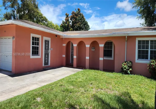 5th image of 901 Ne 160Th Ter, North Miami Beach, FL 33162 | MLS# A12025150