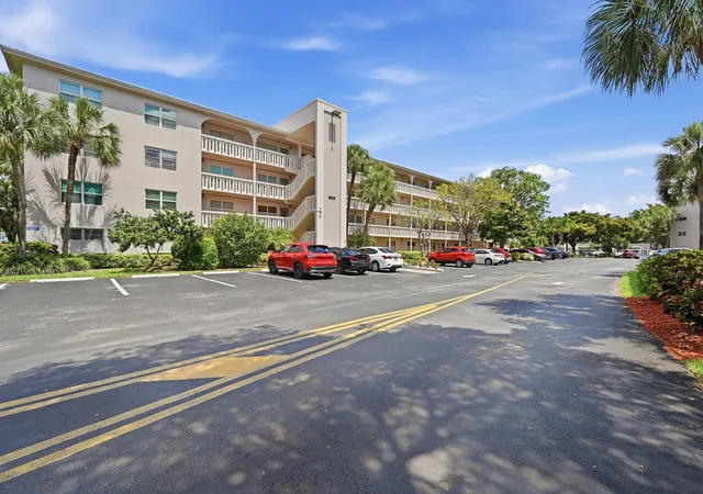 2nd image of 2006 Granada Dr, Coconut Creek, FL 33066