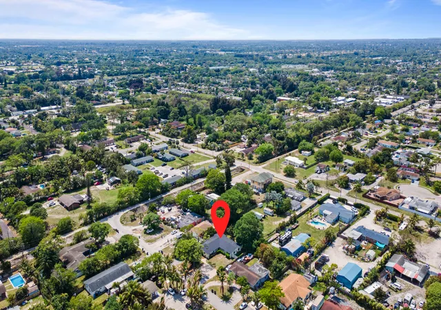 3rd image of 4453 Stevens Rd, Lake Worth, FL 33461 | MLS# B26033180