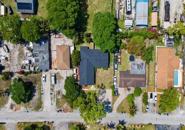 5th image of 4453 Stevens Rd, Lake Worth, FL 33461 | MLS# B26033180