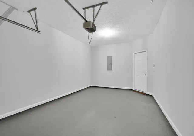 2nd image of 8305 Homeport Ct, Jacksonville, FL 32244 | MLS# B26033182