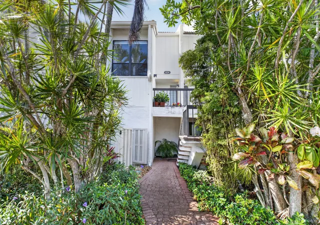 2nd image of 804 Bridgewood Pl, Boca Raton, FL 33434 | MLS# B26033233