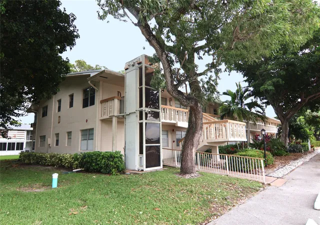 Homes for sale in Deerfield Beach, FL | 29 Richmond D #29, Deerfield Beach, FL 33442 | MLS# B26033260