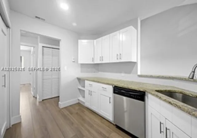 Photo 4 of Condo for sale at 3425 Nw 44Th St #204, Oakland Park, FL 33309 | MLS# A12025826 | Listing updated on 2026-08-25