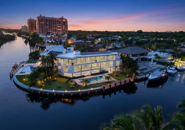 Single family home for sale at 6941 Sunrise Ct, Coral Gables, FL 33133 | MLS# A12025783