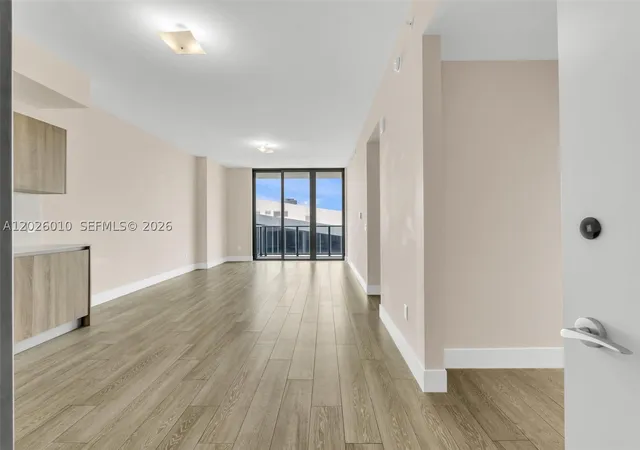 Photo 2 of Condo for sale at 2960 Ne 207Th St #1108, Aventura, FL 33180 | MLS# A12026010 | Listing updated on 2026-10-08