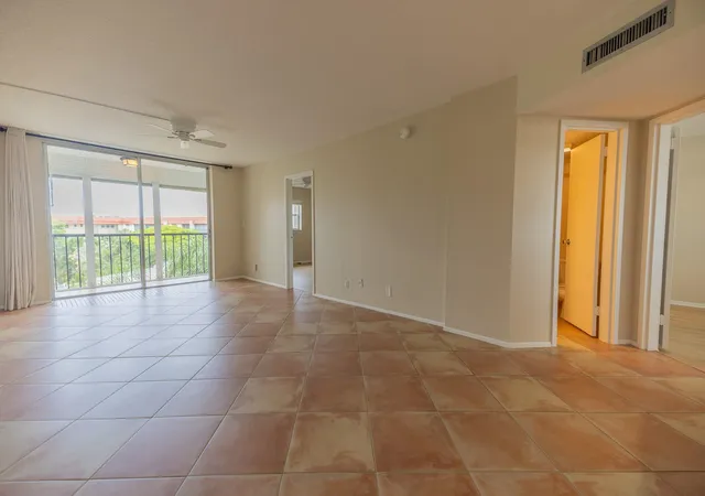 Homes for sale in Fort Lauderdale, FL | 5300 Ne 24Th Ter #534c, Fort Lauderdale, FL 33308 | MLS# B26033365