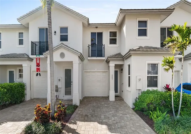 2nd image of 6989 Pines Cir #Gg 39, Coconut Creek, FL 33073 | MLS# B26033384