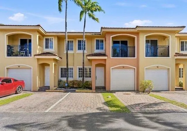 1st image of 330 Sw 2nd Ave #14, Hallandale Beach, FL 33009 | MLS# B26033443