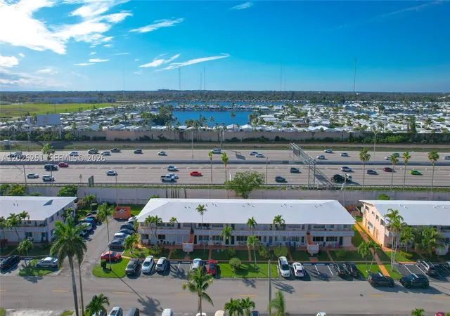 13th image of 820 Sw 11 Street #4B, Hallandale Beach, FL 33009 | MLS# A12026251