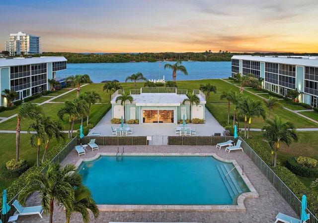 3rd image of 100 Waterway Rd #E305, Tequesta, FL 33469 | MLS# B26033611