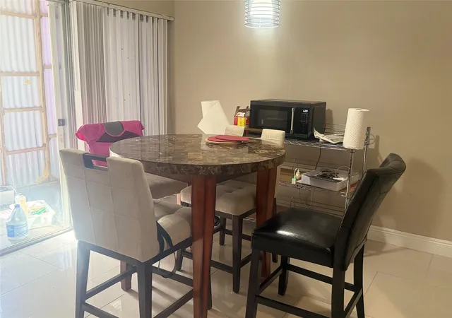 5th image of 14225 Memorial Hwy 1F Hwy #1f, Miami, FL 33161 | MLS# B26033620