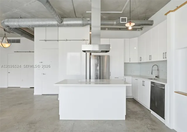 2nd image of 10 Sw South River Dr #804, Miami, FL 33130 | MLS# A12026524