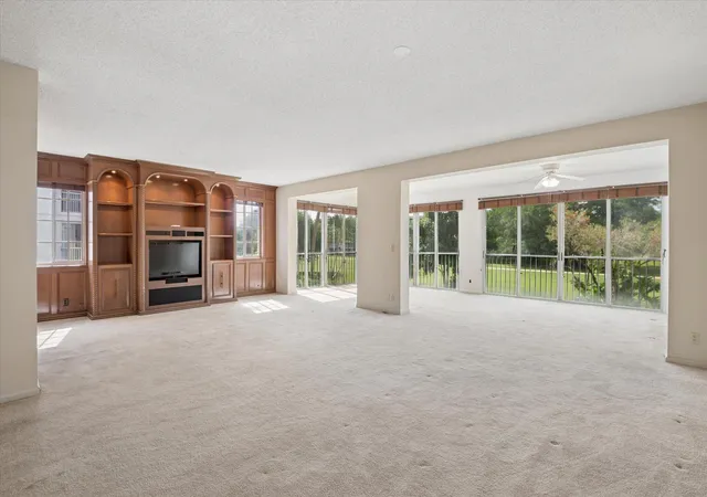 Homes for sale in Pompano Beach, FL | 4112 W Palm Aire Dr #122a, Pompano Beach, FL 33069 | MLS# B26033633