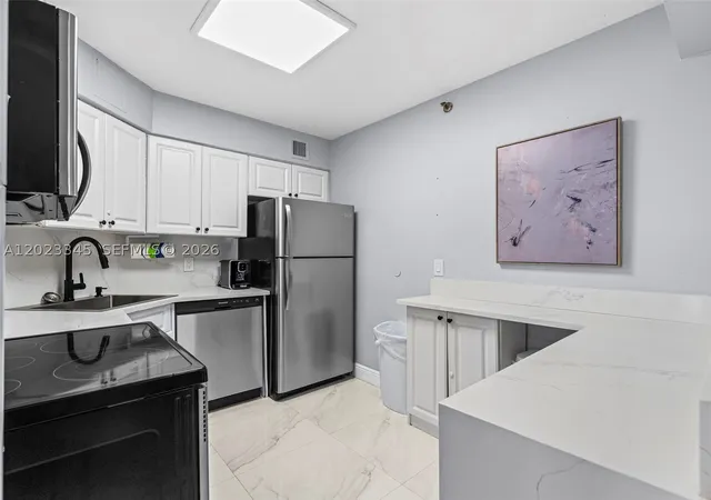 Photo 3 of Condo for sale at 5225 Collins Ave #1509, Miami Beach, FL 33140 | MLS# A12023345 | Listing updated on 2026-06-01