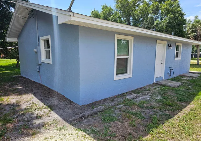 2nd image of 1749 Ne 2nd St, Okeechobee, FL 34972 | MLS# B26033923