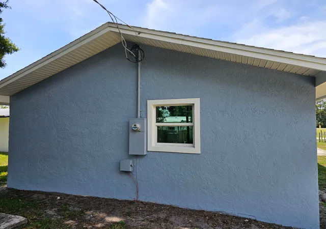 4th image of 1749 Ne 2Nd St, Okeechobee, FL 34972 | MLS# B26033923
