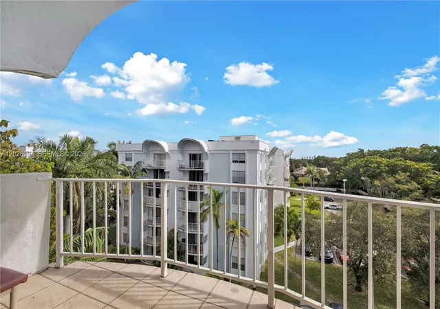 2nd image of Monte Carlo of Miami Condos, Miami, FL 33169