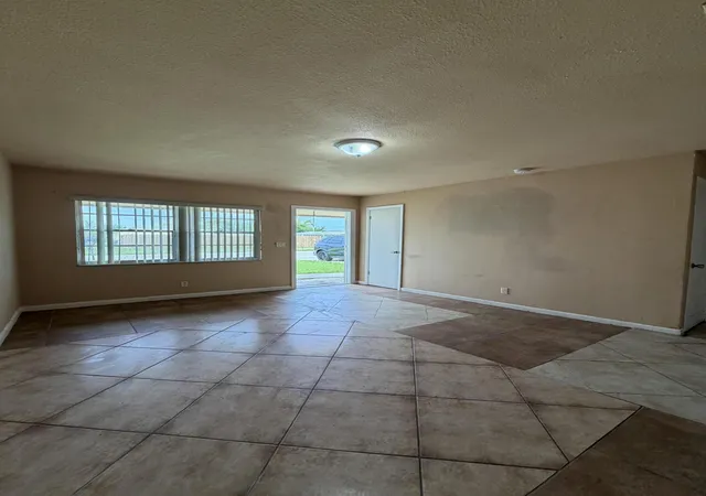Homes for sale in Boynton Beach, FL | 3243 Grove Rd, Boynton Beach, FL 33435 | MLS# B26033972