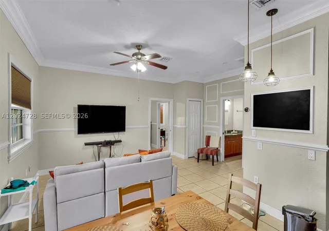 1313 SW 24th Ave