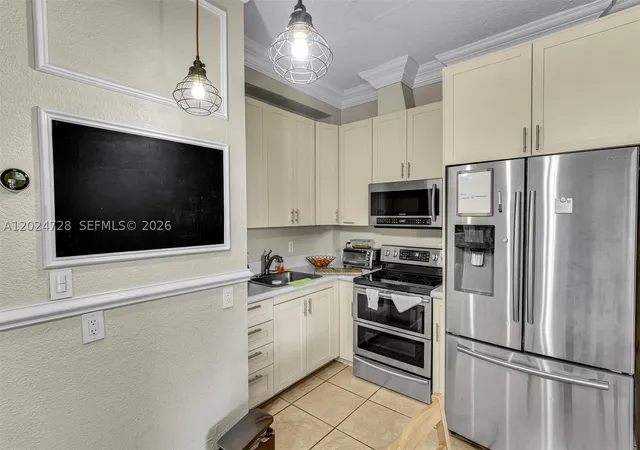 1313 SW 24th Ave