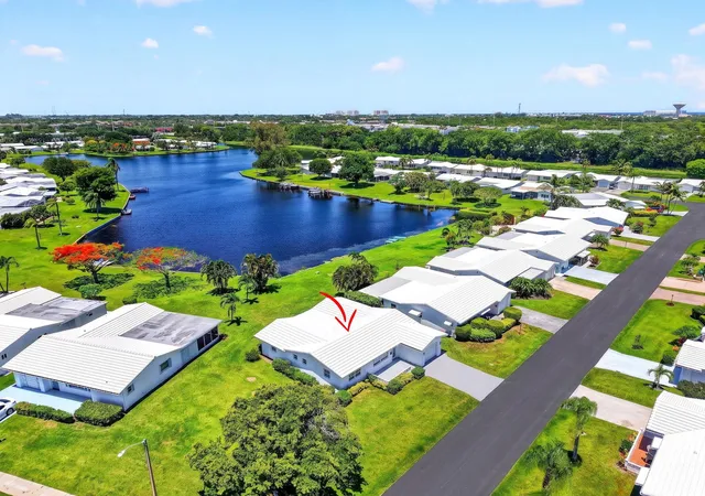 Homes for sale in Boynton Beach, FL | 1213 Sw 20th Ave, Boynton Beach, FL 33426 | MLS# B26033977