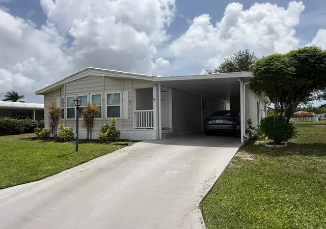 2nd image of 698 Sunny South Ave, Boynton Beach, FL 33436 | MLS# B26033987