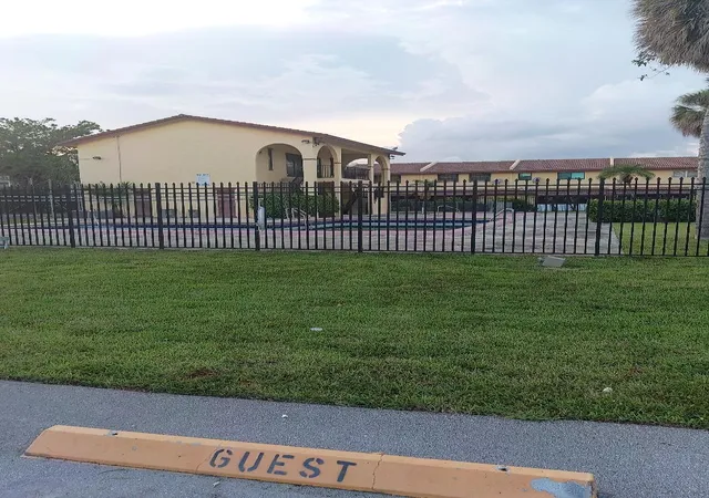 5th image of 2768 Nw 47Th Ln #2803, Lauderdale Lakes, FL 33313 | MLS# B26034089